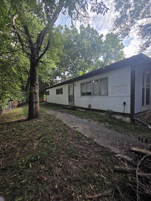 Photo 1 of 2 of home located at 2902 N 12th St Lot #12th Ave Saint Joseph, MO 64505