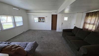 Photo 5 of 24 of home located at 23742 Valley Dr Brownstown Township, MI 48134