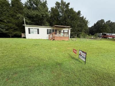 Mobile Home at 233 Sunnyfield Ln Camden, TN 38320