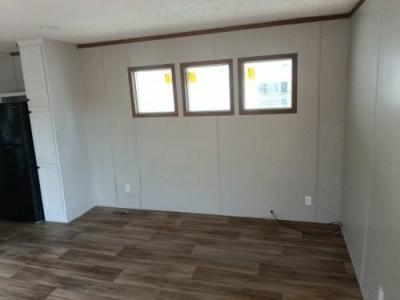 Photo 3 of 18 of home located at 25898 Interstate 30 Frontage Road Bryant, AR 72022