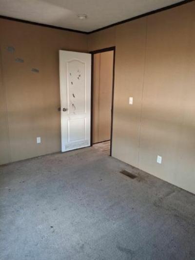 Photo 5 of 12 of home located at 117 Nicole Street Houma, LA 70364