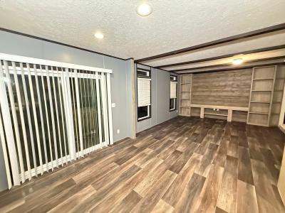 Photo 5 of 13 of home located at 3222 Tara Pl La Porte, TX 77571