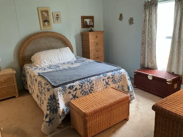 1990 CARR 3403B Mobile Home