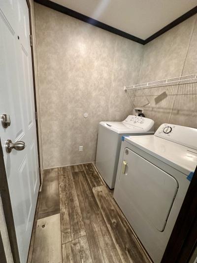 Photo 4 of 10 of home located at 596 Macintosh Lane Muskegon, MI 49442