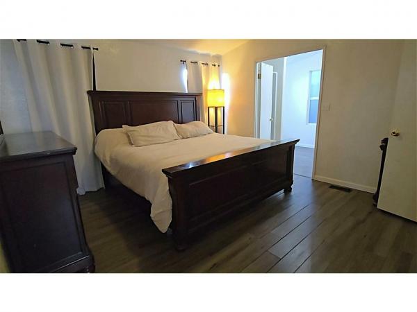 2000 9248 Golden West 72165GD48001F Manufactured Home