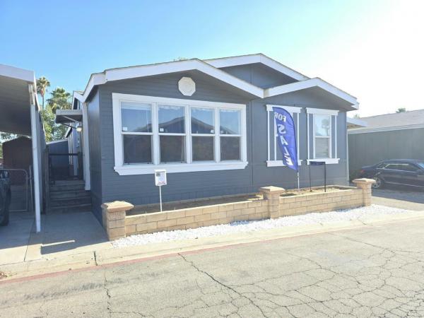 2000 9248 Golden West 72165GD48001F Manufactured Home