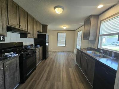 Photo 3 of 10 of home located at 432 Romeo Dr Lakeville, MN 55044