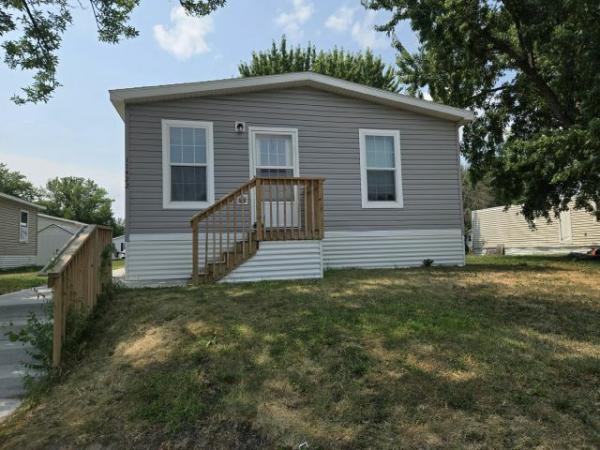 2025 Champion - Highland - Worthington Mobile Home For Sale