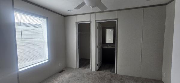 2025 Clayton 96PLH14562CH25S Mobile Home