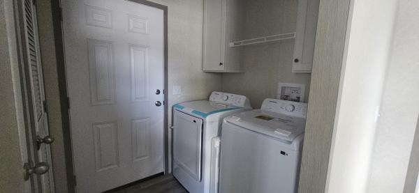 2025 Clayton 96PLH14562CH25S Mobile Home