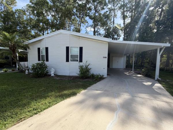 1998 HOMES OF MERIT Mobile Home For Sale