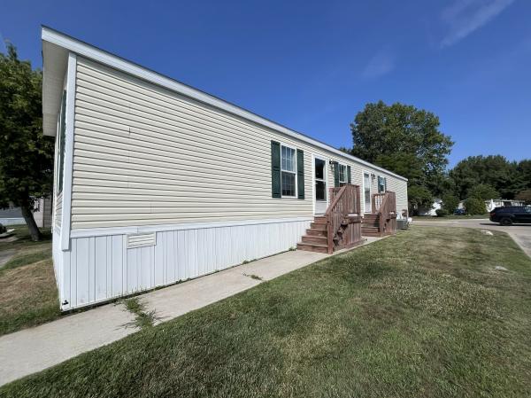 2020 Champion RA1670202 Mobile Home