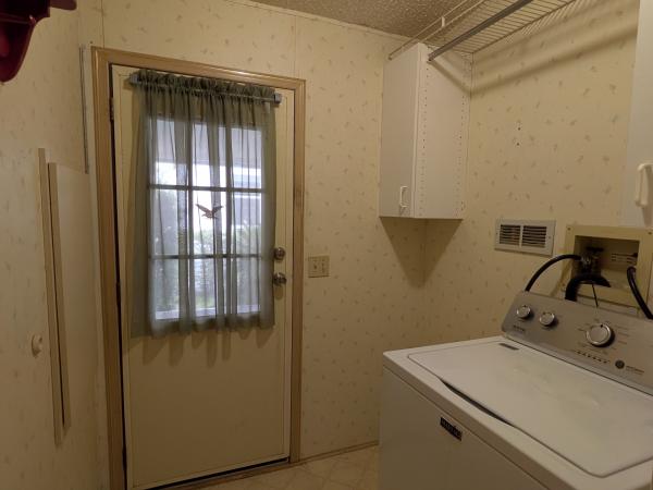 1990 FLEETWOOD BARRINGTON Mobile Home