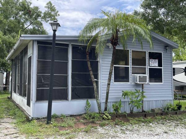 1992 LIBH Mobile Home For Sale
