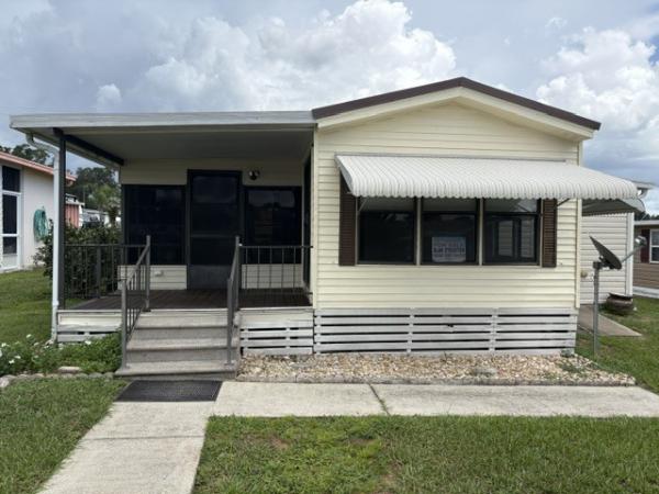 1987  Mobile Home For Sale