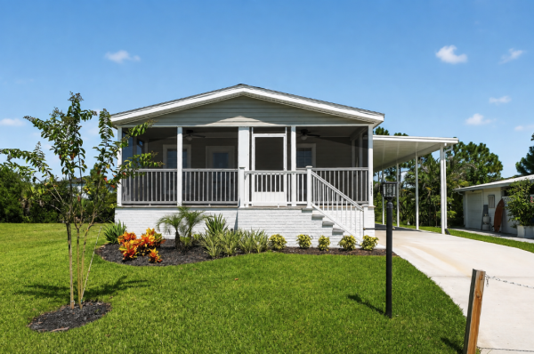 Photo 1 of 2 of home located at 14351 SW Divot Dr Indiantown, FL 34956