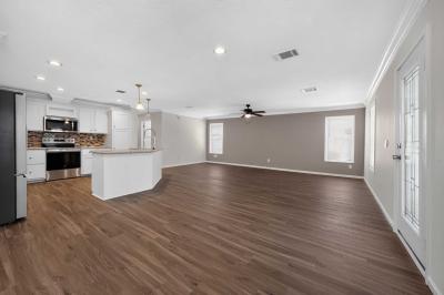 Photo 4 of 21 of home located at 15980 SW Indianwood Circle Indiantown, FL 34956