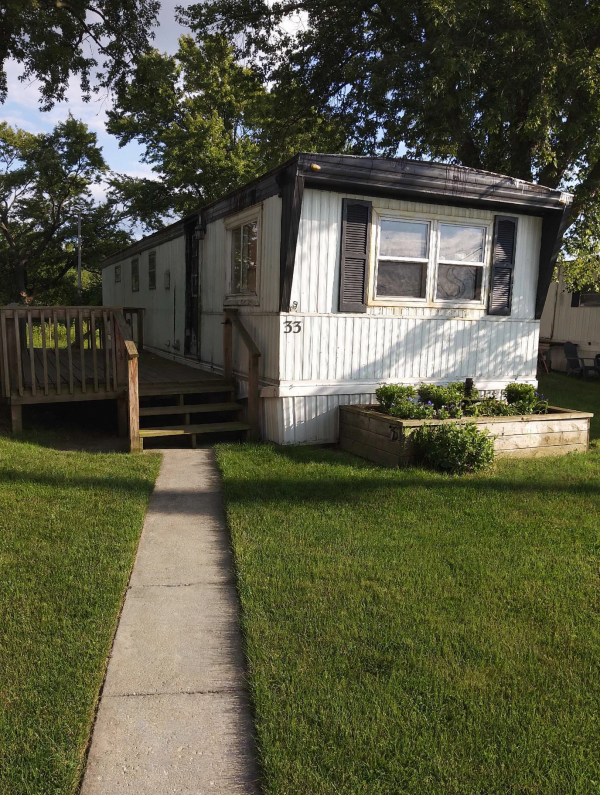 Photo 1 of 2 of home located at 4277 County Road 220 Lot 33 Findlay, OH 45840