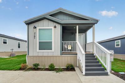 Champion Homes New Moon 2076A Mobile Home Floor Plan