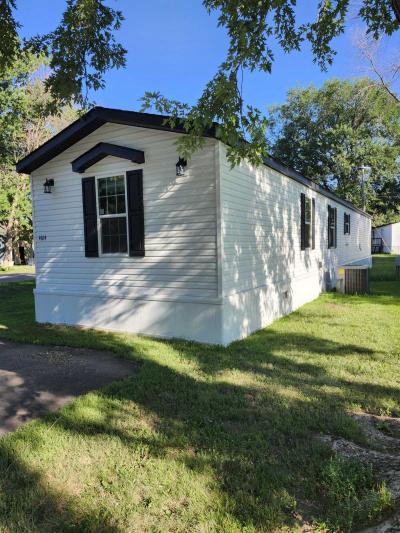 Mobile Home at 4614 Oleanna Pl Sioux Falls, SD 57106