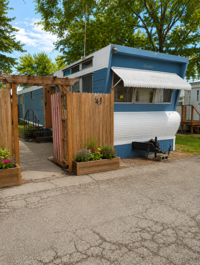 Mobile Home at 425 Monroe Ave Lot 41 Findlay, OH 45840