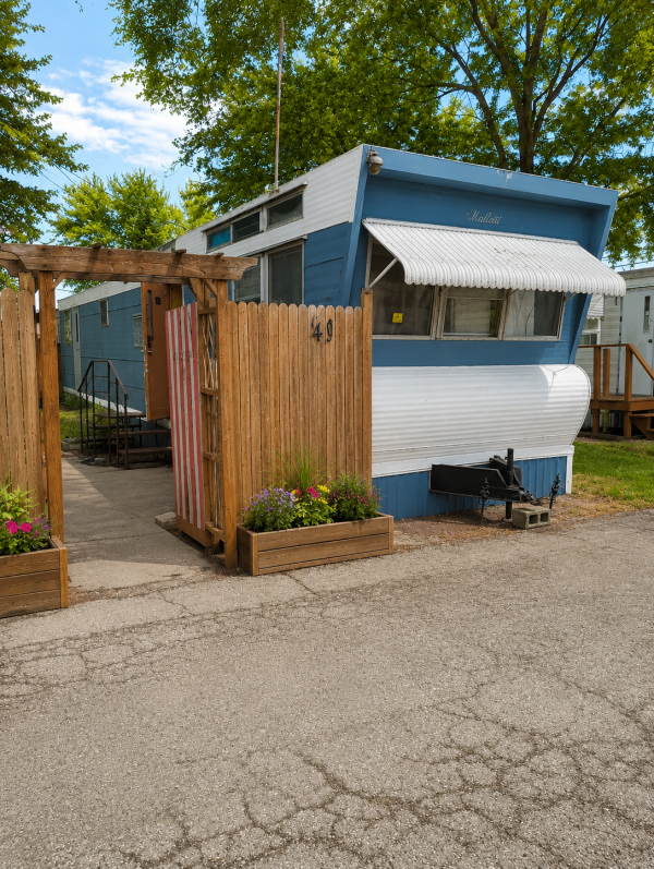 Photo 1 of 2 of home located at 425 Monroe Ave Lot 41 Findlay, OH 45840