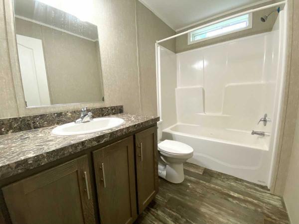 2021 Champion NWS-F-27625 Manufactured Home