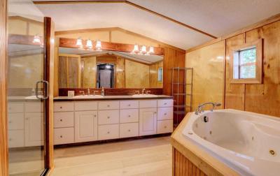 Photo 4 of 19 of home located at 13618 Silverbrook Dr Grand Haven, MI 49417