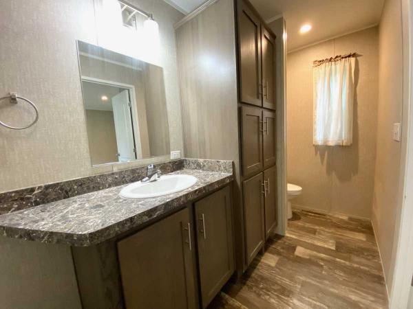 2021 Champion NWS-F-27625 Manufactured Home