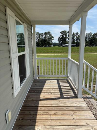 Photo 3 of 56 of home located at 4916 Sardis Hwy Timmonsville, SC 29161