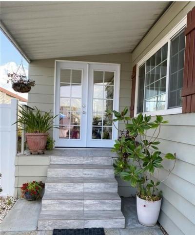 Photo 4 of 19 of home located at 8811 Canoga Avenue Canoga Park, CA 91304