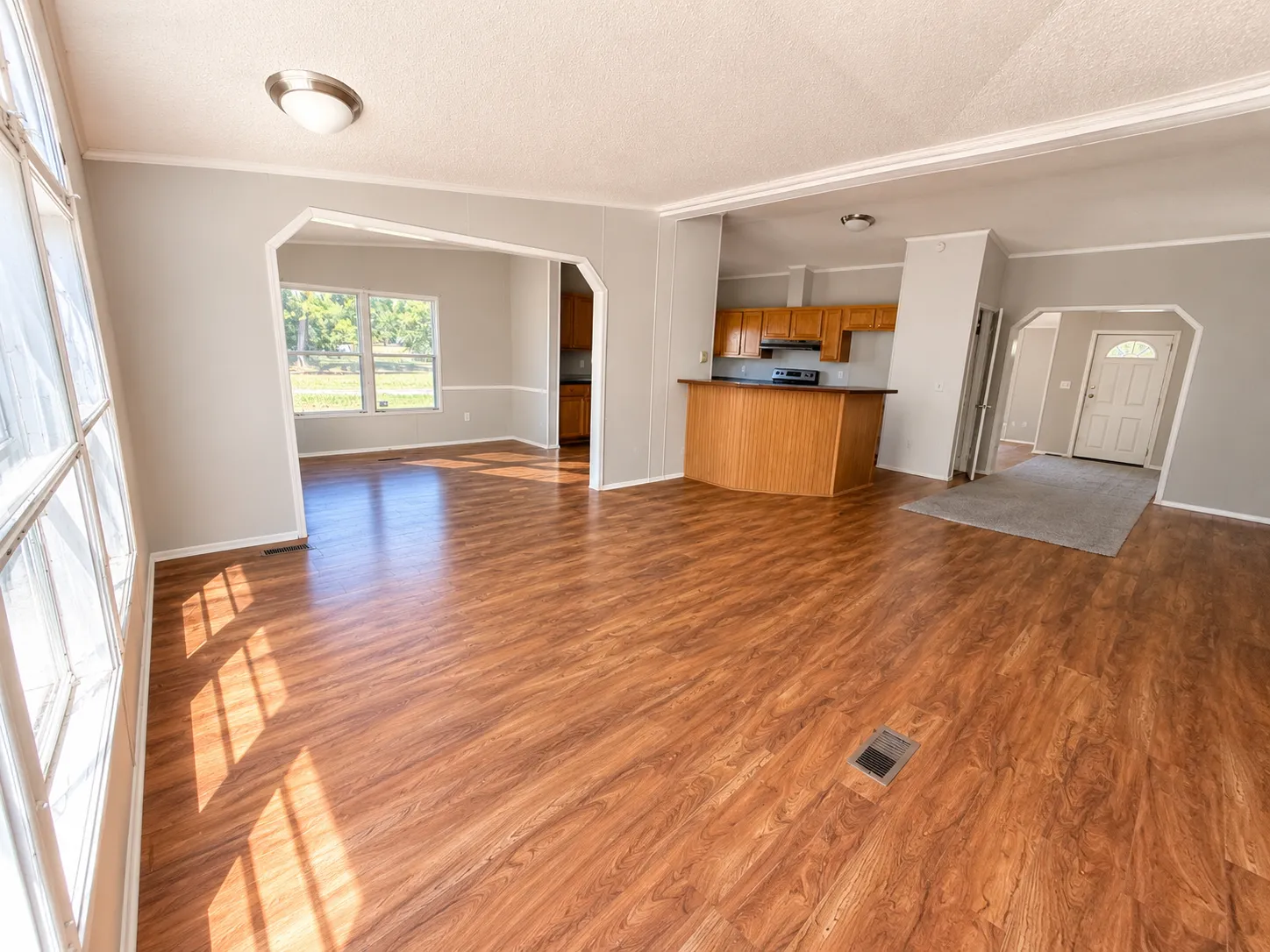 Photo 4 of 18 of home located at 8855 Beavers Nest Dr Shreveport, LA 71129