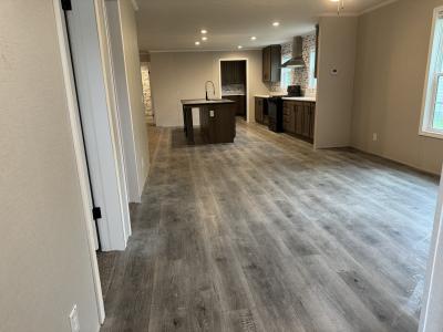 Photo 2 of 13 of home located at 276 Brookside Manor Goshen, IN 46526