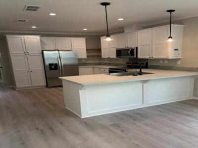 Photo 4 of 19 of home located at 34633 Robins Song Road Zephyrhills, FL 33541
