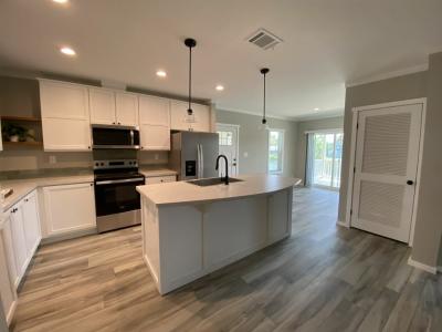 Photo 4 of 20 of home located at 7300 20th Street #566 Vero Beach, FL 32966