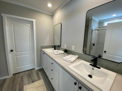 Photo 3 of 20 of home located at 7300 20th Street #566 Vero Beach, FL 32966