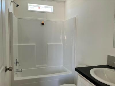 Photo 4 of 6 of home located at 176 Alexis Ave. Lakeland, FL 33805