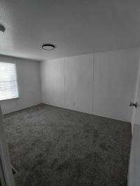 2005 Fleetwood Anniversary Mobile Home