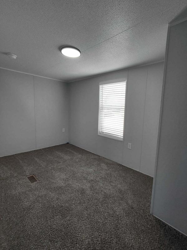 2005 River Birch Homes GREENHOUSE Mobile Home