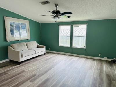 Photo 3 of 20 of home located at 6347 Brandywine Dr N Margate, FL 33063
