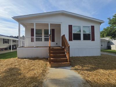 Mobile Home at 46 C St SW Navarre, OH 44662