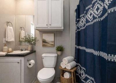 Photo 5 of 8 of home located at 1001 E Macarthur Rd, Lot 161 Wichita, KS 67216