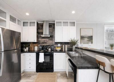 Mobile Home at 1001 E Macarthur Rd, Lot 161 Wichita, KS 67216