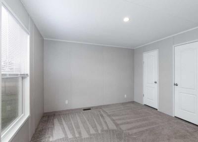 Photo 4 of 8 of home located at 1001 E Macarthur Rd, Lot 161 Wichita, KS 67216