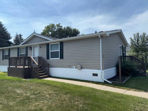 Photo 1 of 2 of home located at 79 Chinkapin Rill Fenton, MI 48430
