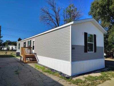 Photo 3 of 22 of home located at 106 Arlene Lane Scottsbluff, NE 69361