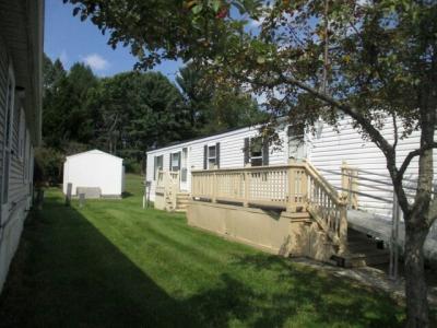 Photo 2 of 11 of home located at 712 Labadie Ct. Rochester Hills, MI 48307