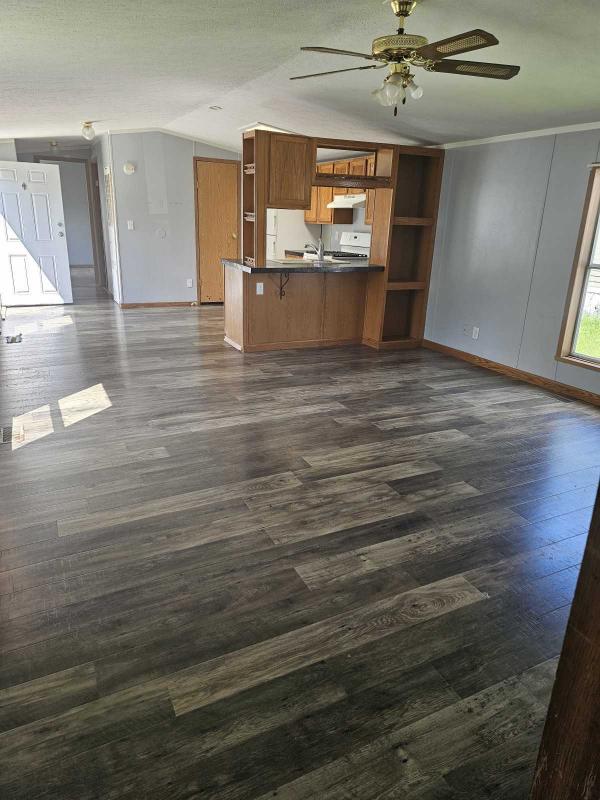 Photo 1 of 2 of home located at 641 W. Walnut St., #24 Oglesby, IL 61348