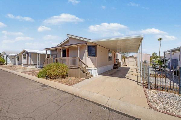 2006  Mobile Home For Sale
