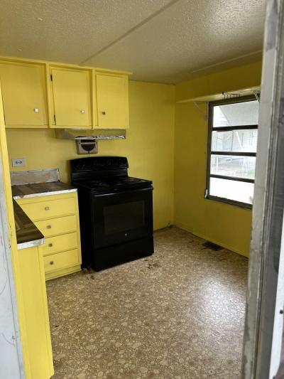 Photo 5 of 12 of home located at 4842 Hub St. Zephyrhills, FL 33542